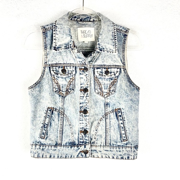 THREAD & SUPPLY | 🤍 Bleached Denim Sleeveless Button-Up Vest - Picture 5 of 15